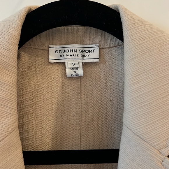 St. John jacket - Picture 2 of 8